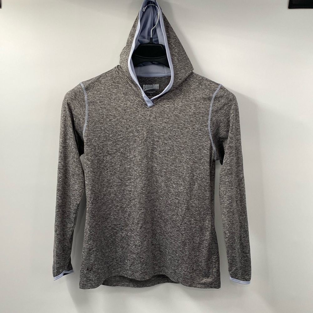 Pennant, long sleeve, hooded shirt